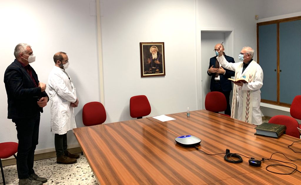 Benedetta al Mater Salutis l’immagine di San Leopoldo Mandic, patrono dei malati oncologici