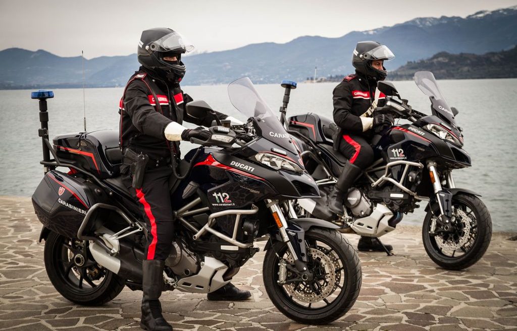Lago di Garda, il video e le foto della nuova Squadra Motociclisti dei Carabinieri