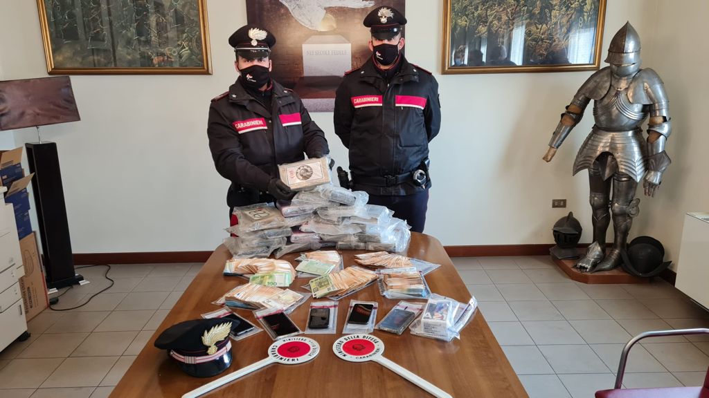 Arrestati i “fratelli droga”: recuperati 23 chili di cocaina che potevano fruttare 6 milioni di euro!