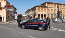 Ubriaco alla guida in pieno coprifuoco si rifiuta di sottoporsi all’alcoltest e aggredisce i Carabinieri