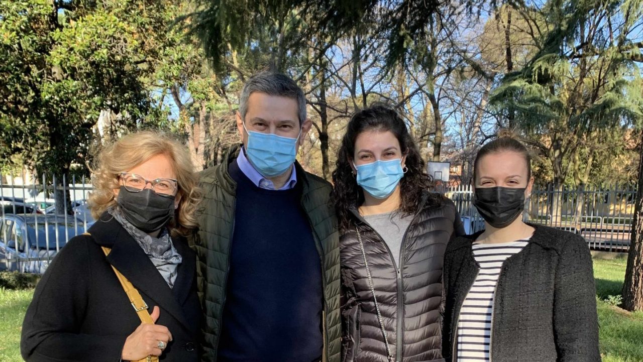 Festa del papà: come regalo tutta la famiglia ha donato il sangue assieme a lui