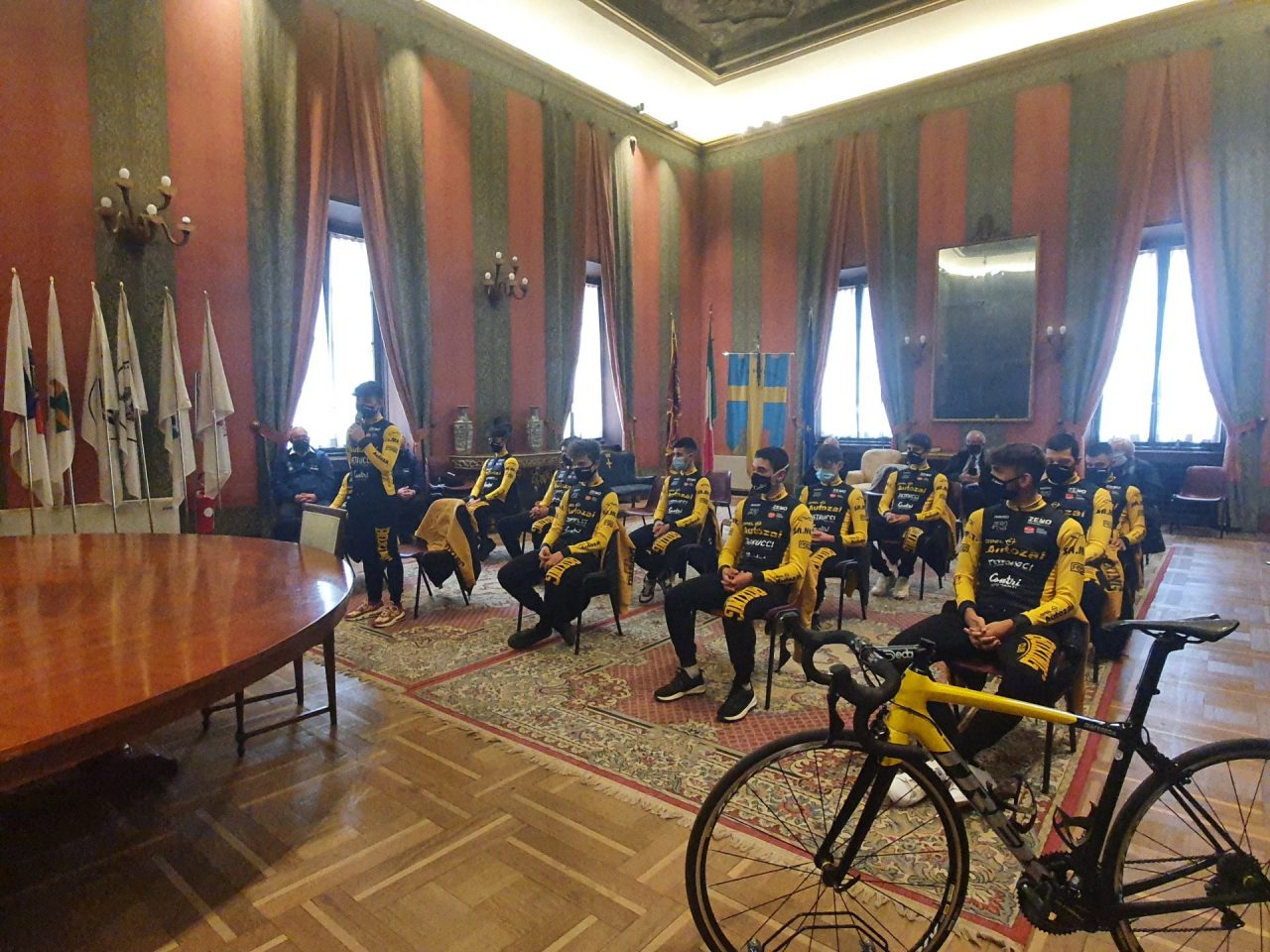 La nuova squadra delle giovani promesse del ciclismo è stata presentata in municipio