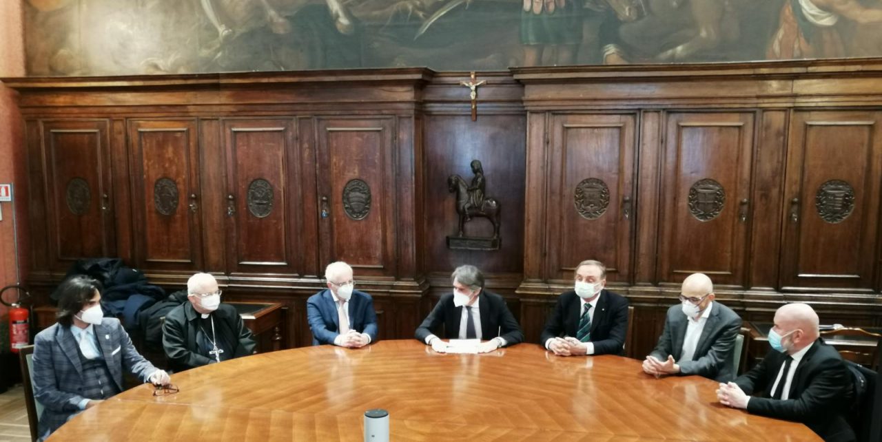 Sboarina: “Un anno fa il lockdown, adesso la sfida da vincere è quella dei vaccini”