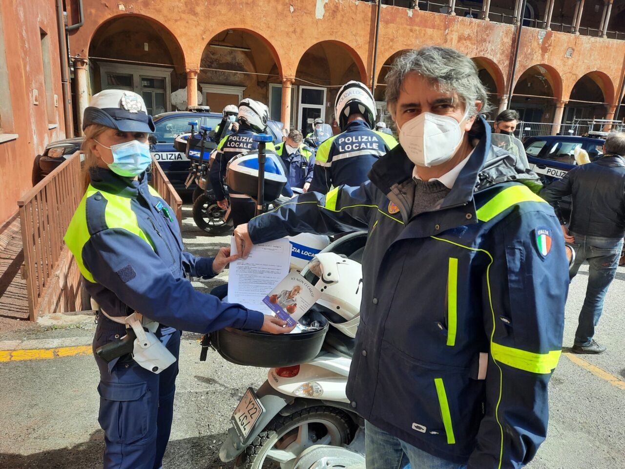 A Verona consegna a domicilio dell’appuntamento per il vaccino agli over 80 senza internet