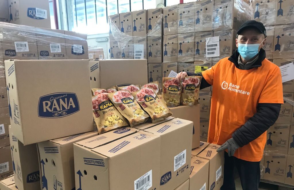 Pasta fresca ai meno fortunati: la generosità di Giovanni Rana con Banco alimentare