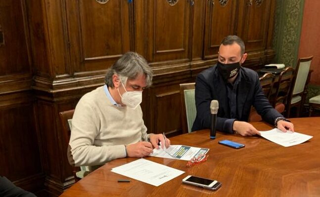 Petizione Confersercenti “Portiamo le imprese fuori dalla pandemia”, Sboarina tra i primi firmatari