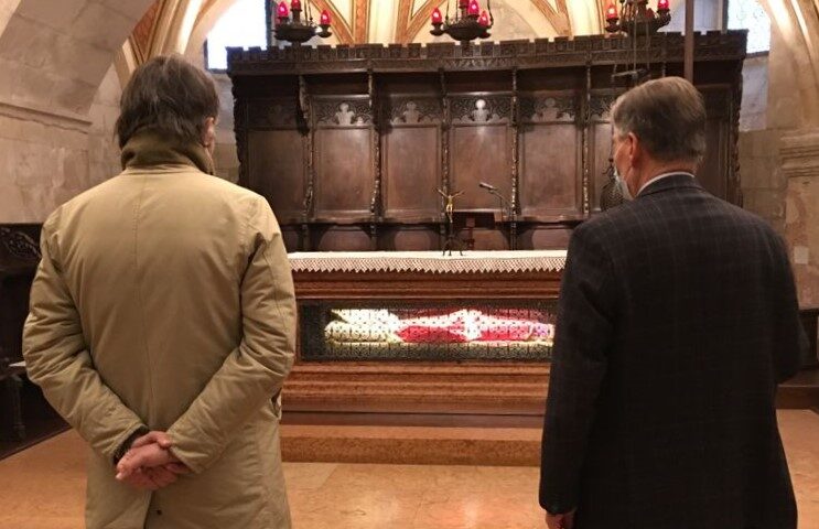 Sboarina in visita alla basilica di San Zeno con l’abate per ricordare il protettore della città