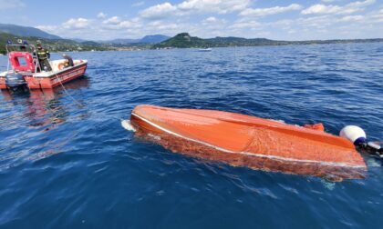 Onda anomala rovescia un natante: tre persone soccorse