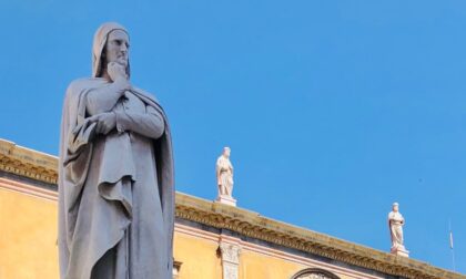Dante 2021: completato il restauro del monumento in Piazza dei Signori