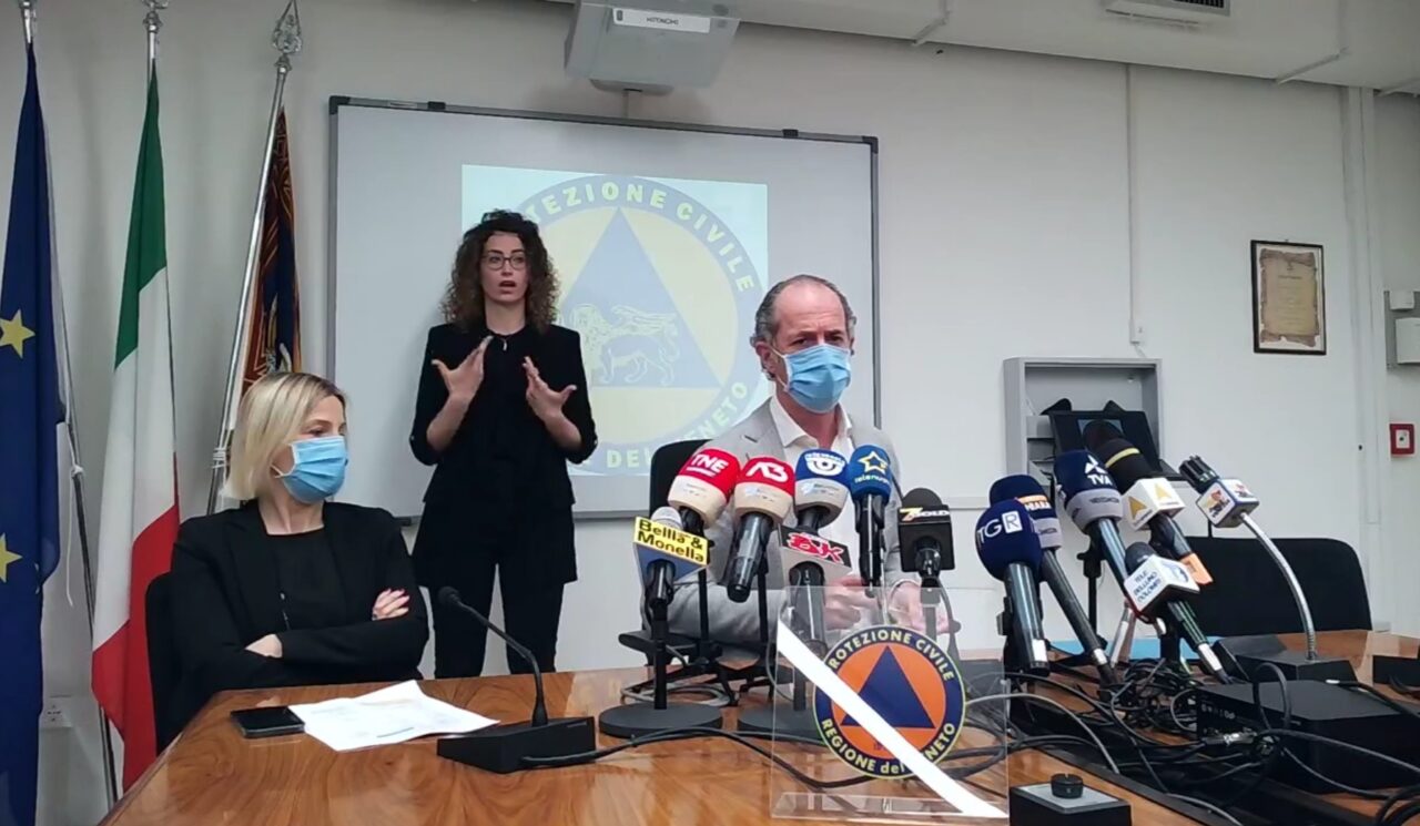 Covid, Zaia: “Curva contagi in calo, evitiamo assembramenti. Over 60 prenotate il vaccino” | +364 positivi | Dati 3 maggio 2021
