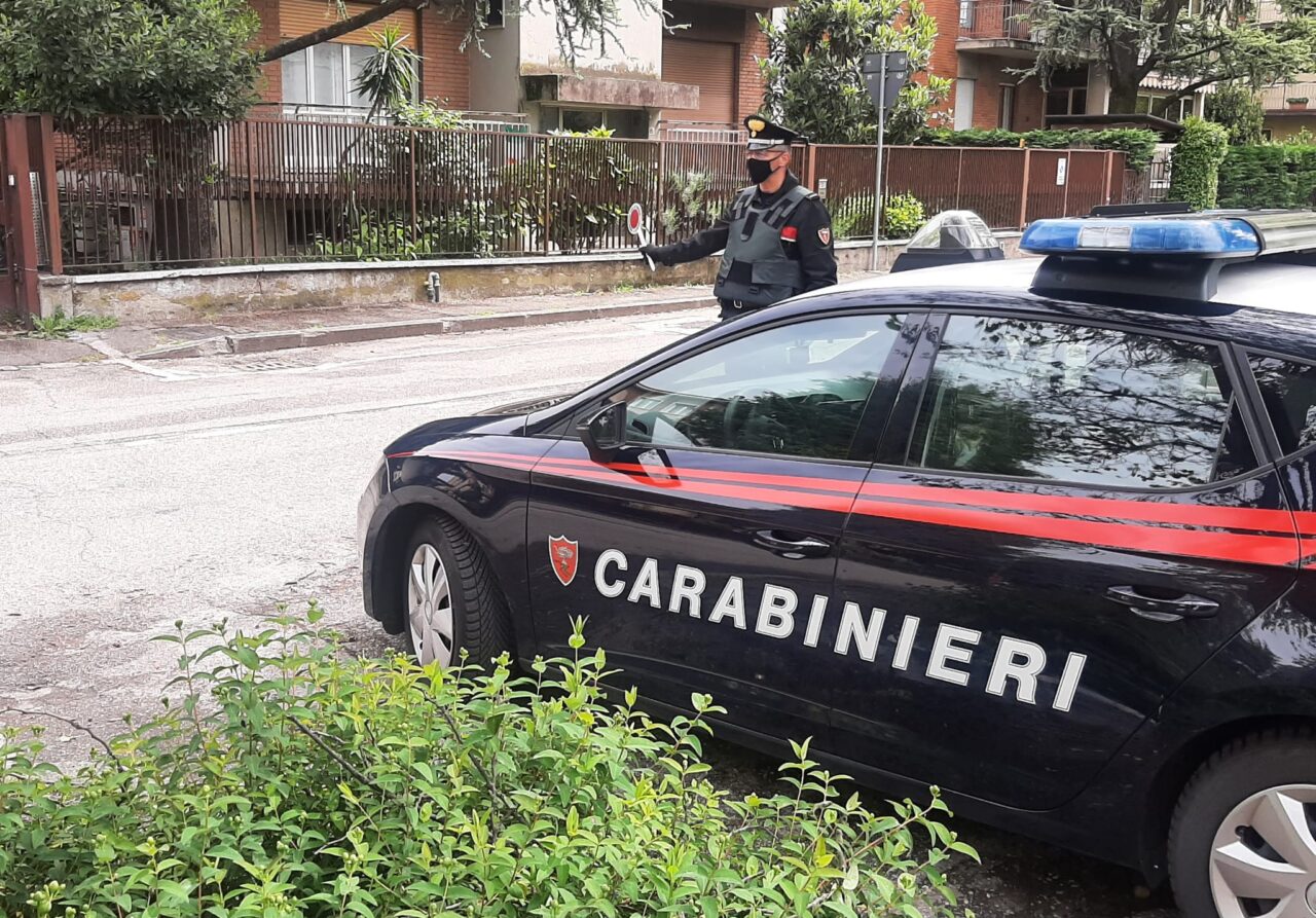 Minorenni sorpresi in sella a un motorino rubato