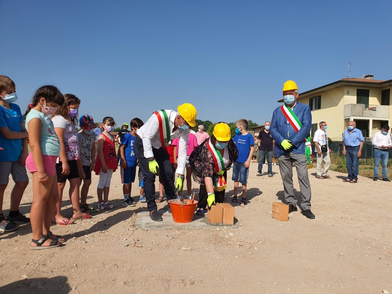Posata la prima pietra della nuova scuola primaria di Villafontana