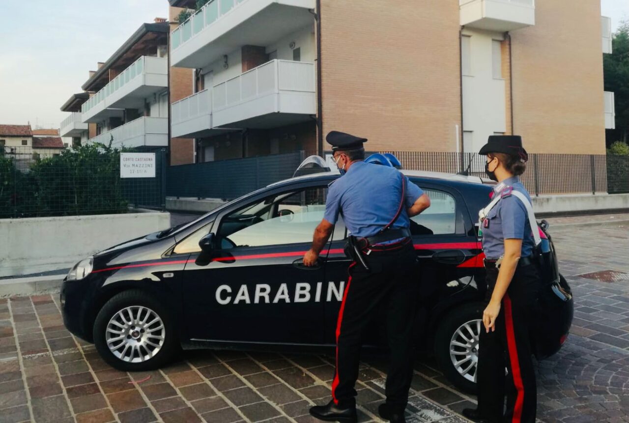 Fermo “caliente” a San Bonifacio: studente si spoglia davanti ai Carabinieri (e alla madre)