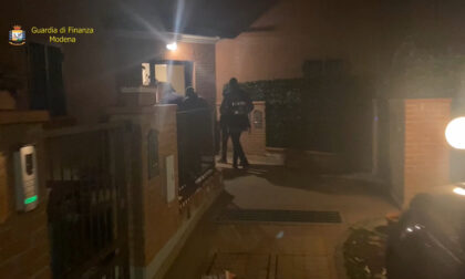 Fatture false e autoriciclaggio: 5 arresti, sequestrati 7 milioni