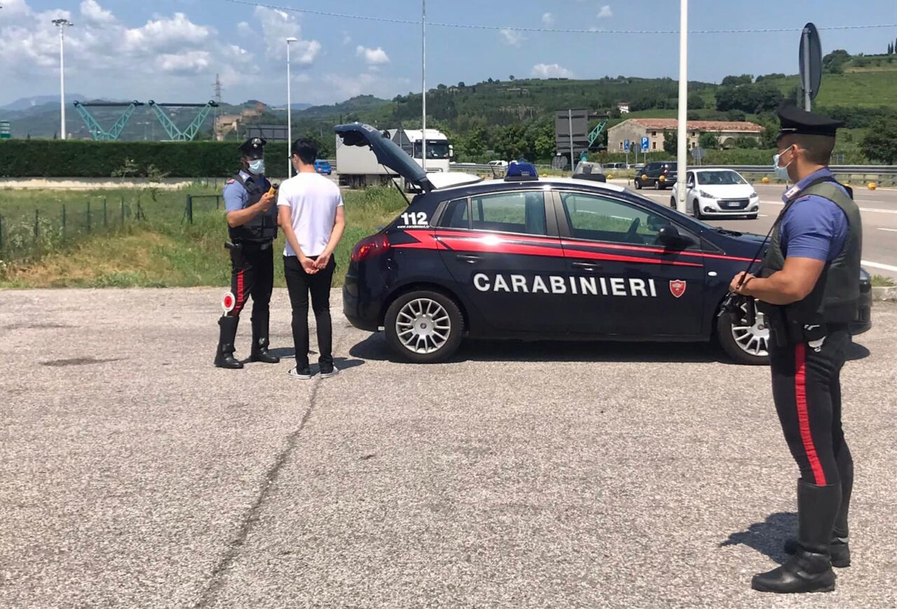 San Bonifacio, ubriachi alla guida causano due incidenti con feriti e scappano