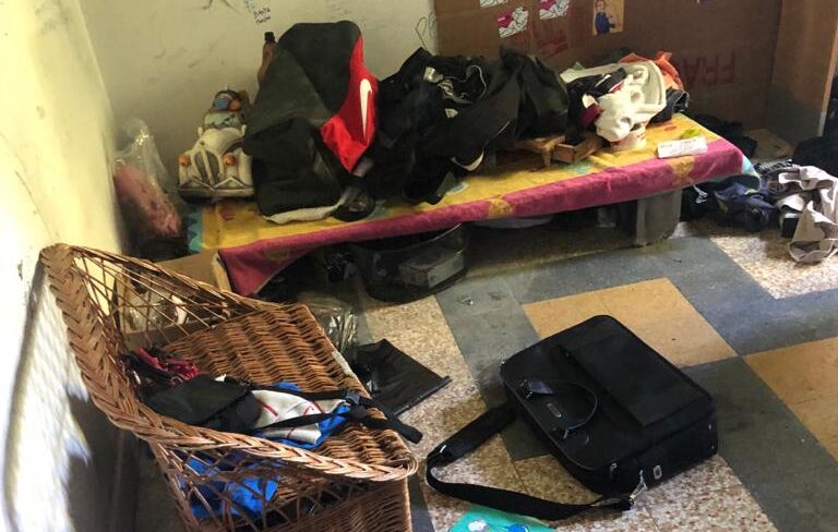 Nuovo sgombero all’ex Circolo Enel: segnalato un moldavo scoperto tra i rifiuti