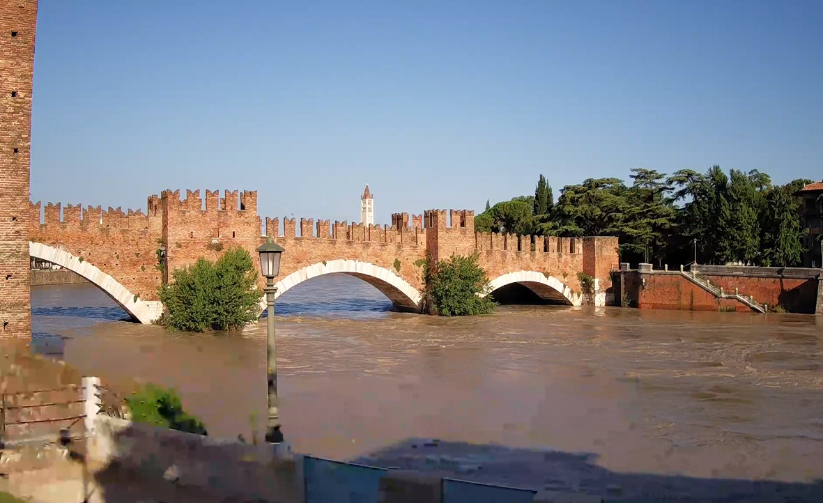 Piena dell’Adige: nessun danno a Verona, allarme rientrato