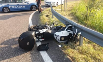 Incidente a Boschi Perette: scontro tra auto e moto, due feriti