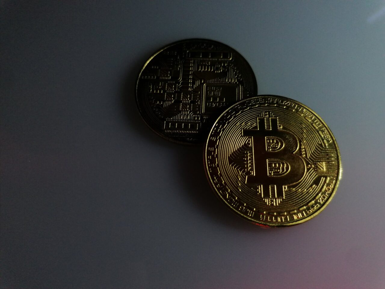 Criptovalute: l’attenzione degli investitori per le monete digitali resta alta