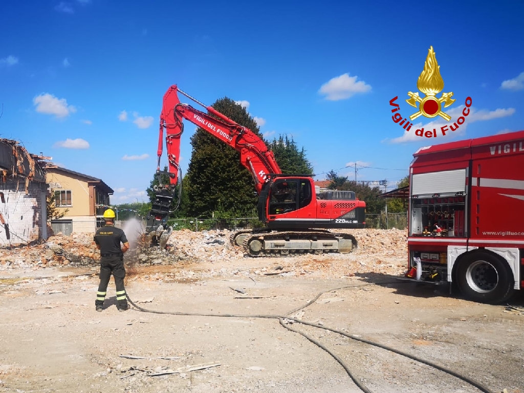 Le foto dell’attività di formazione del personale Vigili del Fuoco movimento terra