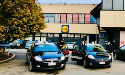 Ruba un monopattino dal supermercato: inseguito dagli addetti alla vigilanza e dai Carabinieri