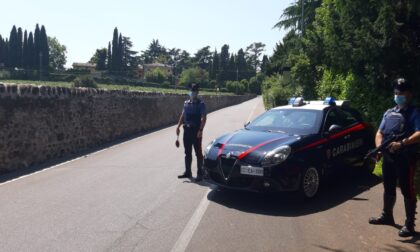 Contrasto ai furti in appartamento: Carabinieri inseguono e recuperano un’auto rubata