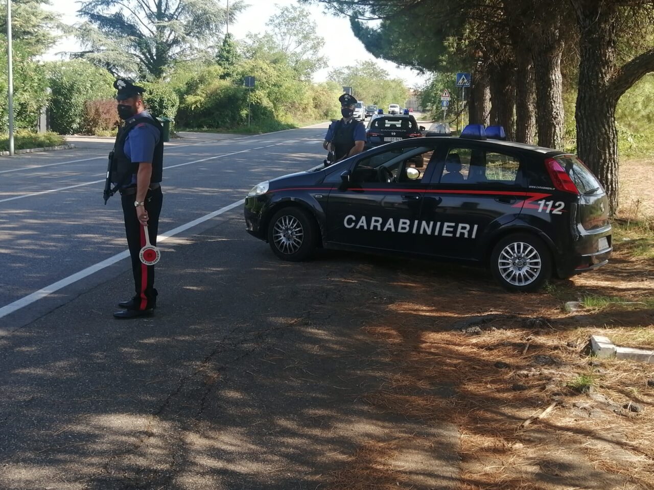 Imputata violenta è agli arresti domiciliari, minaccia una testimone e finisce in carcere