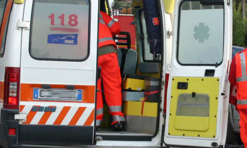 Il figlio ha fretta di nascere, il parto avviene in strada a Torretta di Legnago