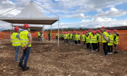 Scavi archeologici rinvenuti in località Coetta, alunni delle scuole Barbarani in visita