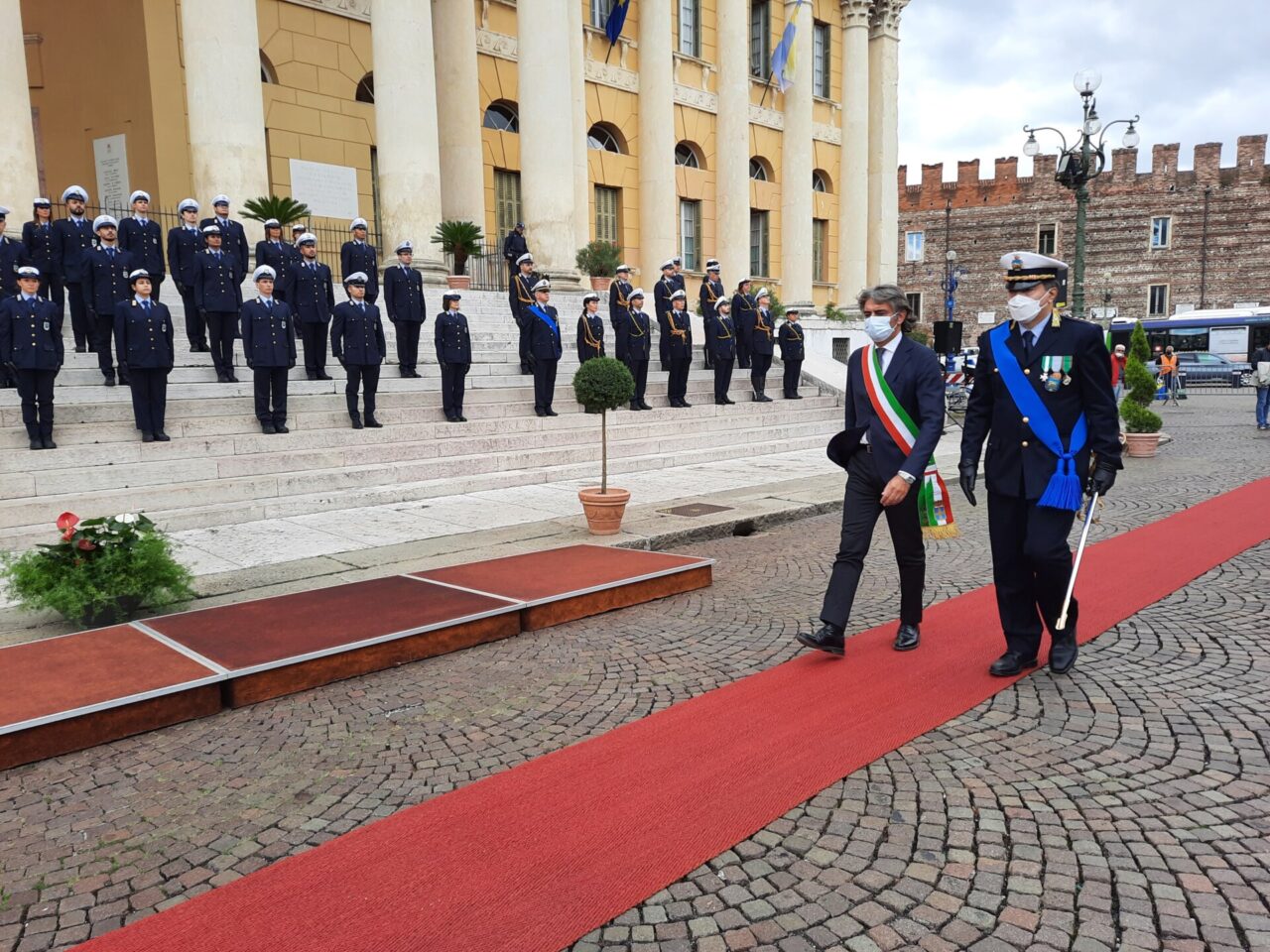 Polizia locale 155esimo anniversario, premiati agenti e associazioni attivi su sicurezza e pandemia