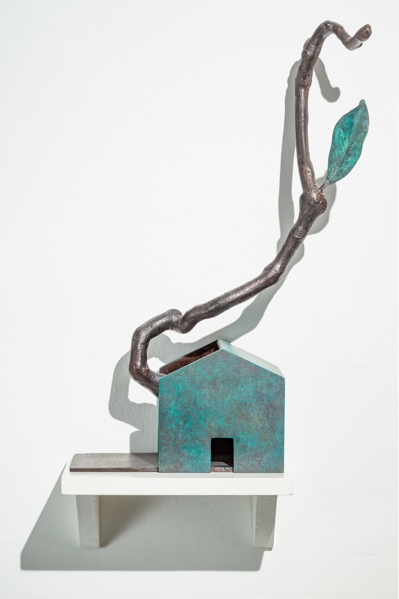 Flavio Paolucci, La forza della natura, 2020, bronzo, cm 63x30x12
