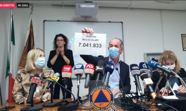 Zaia: “Terza dose per tutti, ma no all’obbligo vaccinale” | + 539 positivi Covid | Dati 27 ottobre 2021