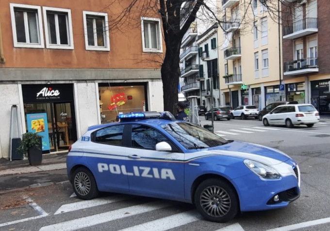 Mette a segno una raffica di furti di smartphone:  arrestato 21enne