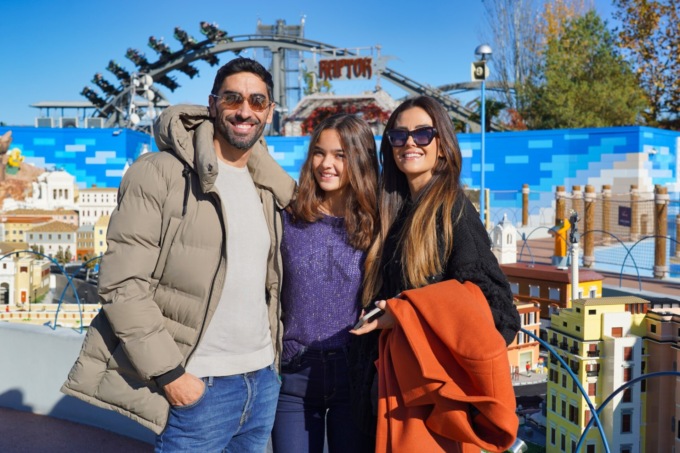 Giorgia Palmas e Filippo Magnini a Gardaland per l’inaugurazione di Prezzemolo&Friends