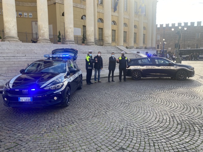 Consegnate due nuove auto alla Polizia Locale acquistate con i soldi delle multe