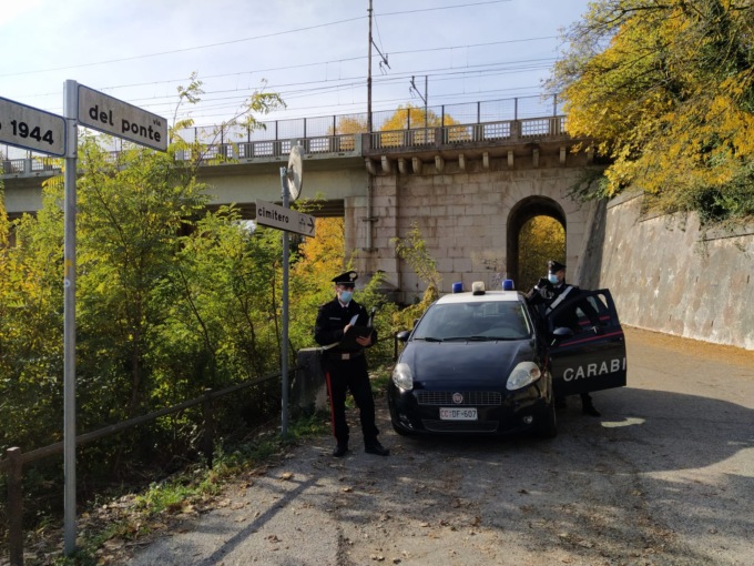 Trovato con eroina e marijuana: arrestato pusher 28enne