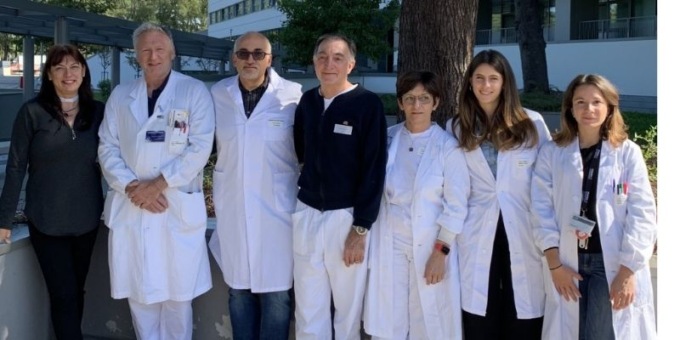 Vaccino spray potrebbe difenderci maggiormente dal Covid bloccando malattia e contagi