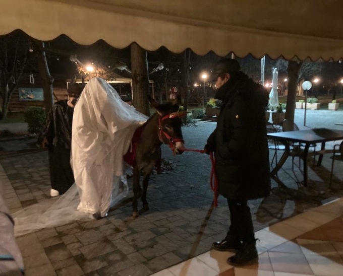 Santa Lucia arriva con il fedele Gastaldo nelle fattorie didattiche