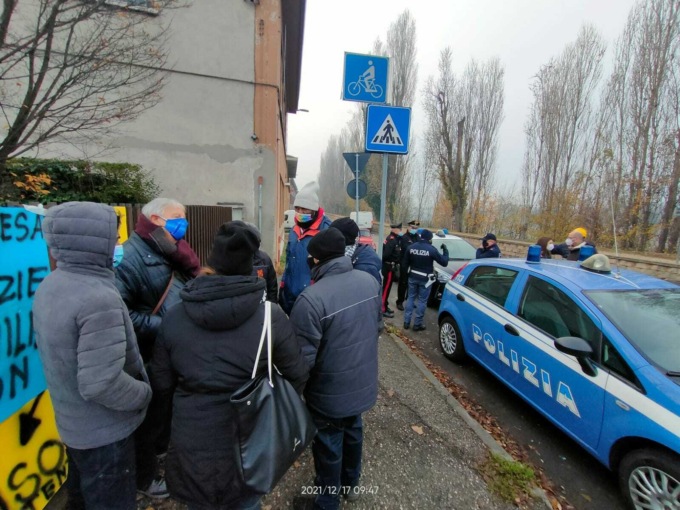 Acciaierie di Verona, monta la protesta dei lavoratori delle pulizie