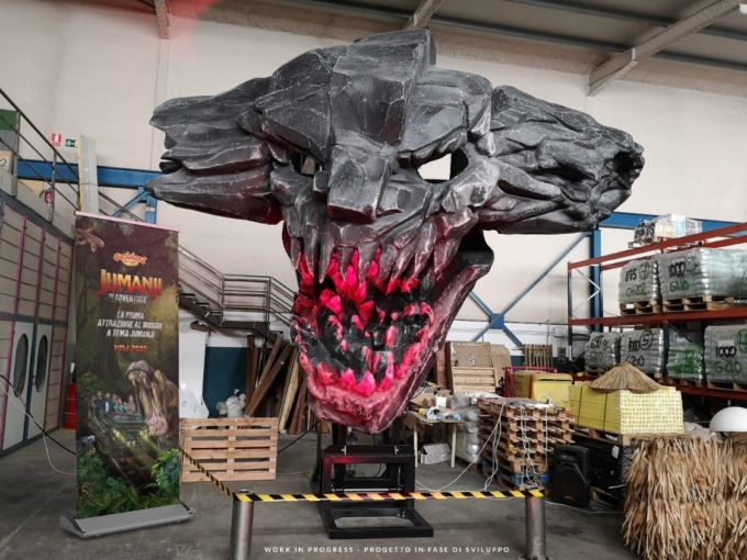 Cantiere Jumanji Gardaland, il video del backstage di costruzione dell’animatronic del Gigante di Pietra