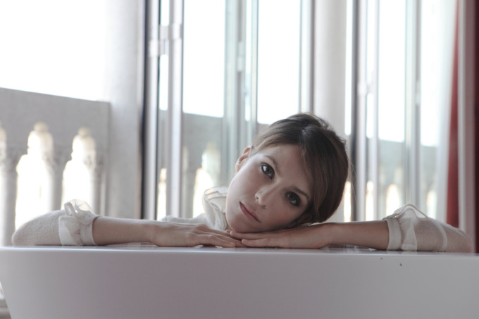 Isabella Ragonese protagonista del lavoro di Lucia Calamaro, al Camploy “Da lontano (chiusa sul rimpianto)”