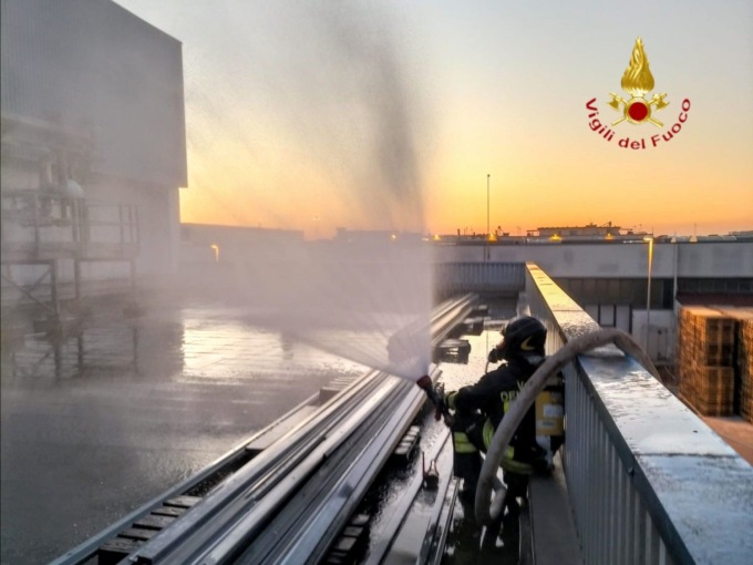 Perdita di ammoniaca all’azienda Sammontana, evacuato lo stabilimento