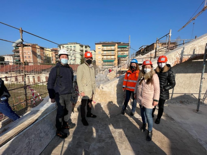Recupero Ex Arsenale: alla Corte Ovest si lavora per i nuovi tetti antisismici