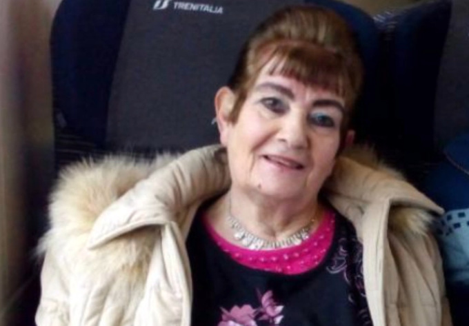 Nonna Santina, star de “Lo Zoo di 105” accusata di furti nei cimiteri nella provincia di Verona