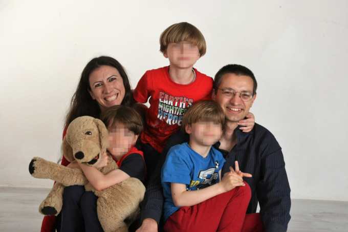 Un’intera famiglia nello spettro: la storia di Monia e dei suoi tre bambini autistici