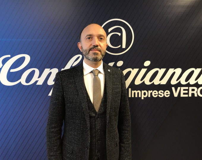 Caro gasolio, Confartigianato Trasporti: “Aumenti insostenibili per le imprese di autotrasporto”