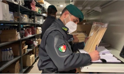 Sequestrati oltre 70mila prodotti destinati al contatto con gli alimenti potenzialmente pericolosi