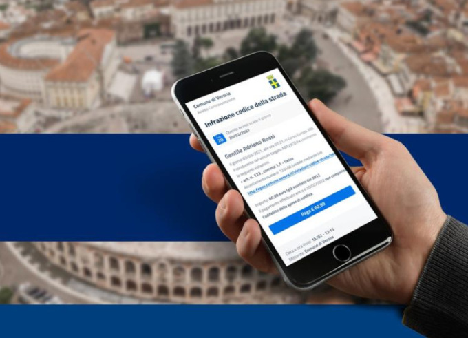 Multe e rimozioni arrivano sull’app IO, stop a raccomandate e code