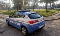 Scoperto mentre cedeva hashish a due minorenni al parco: pusher arrestato