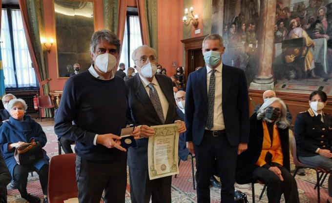 A Luigi Tuppini la medaglia della città, Sboarina: “Trent’anni di impegno per la cultura”